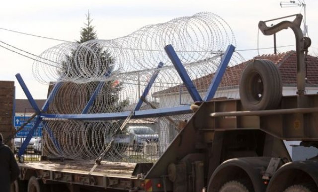 Slovenija poslala još 1 000 policajaca na južnu granicu kako bi zaustavila migrante