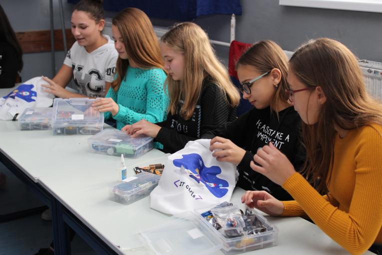BiH: Švedska podržava IT Girls