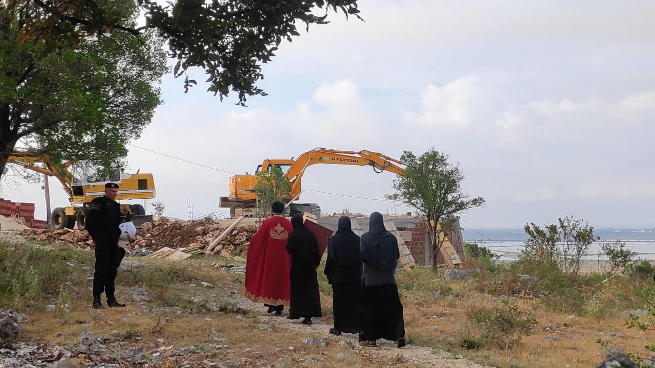 Crna Gora: Srušen konak u manastiru Svetog Vasilija Ostroškog u Ulcinju