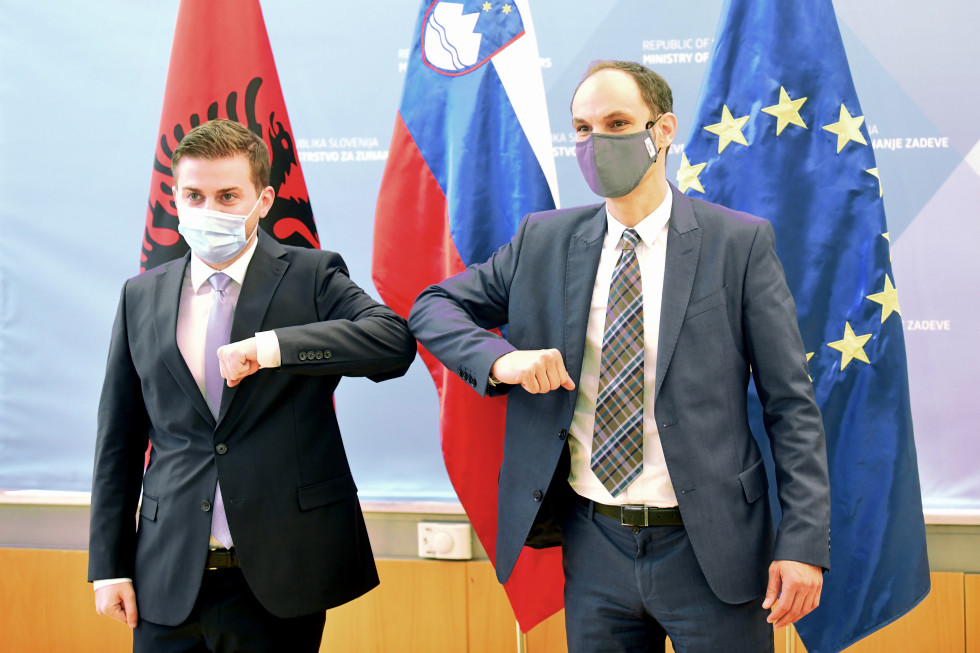 Slovenija: Logar i Cakaj razmenili mišljenja o raznim temama