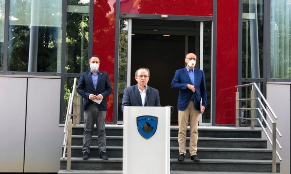 Kosovo: Vlada ponovo uvela restiktivne mere zbog povećanog broja slučajeva COVID-19 i broja preminulih