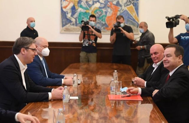 Srbija: Vučić održao konsultacije o formiranu Vlade sa Dačićem i Markovićem