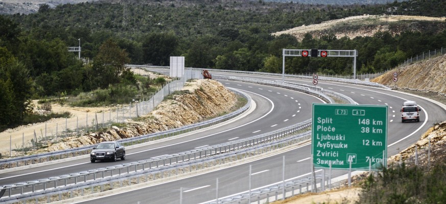 BiH: Potpisan ugovor o novoj deonici autoputa