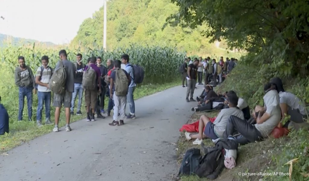 BiH: Država će imati problema sa migrantima dok ne zatvori granicu sa Srbijom, rekao je Ujić