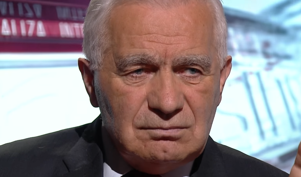 BiH: Jedan od najkontroverznijih političara u BiH preminuo je jutros u Banja Luci