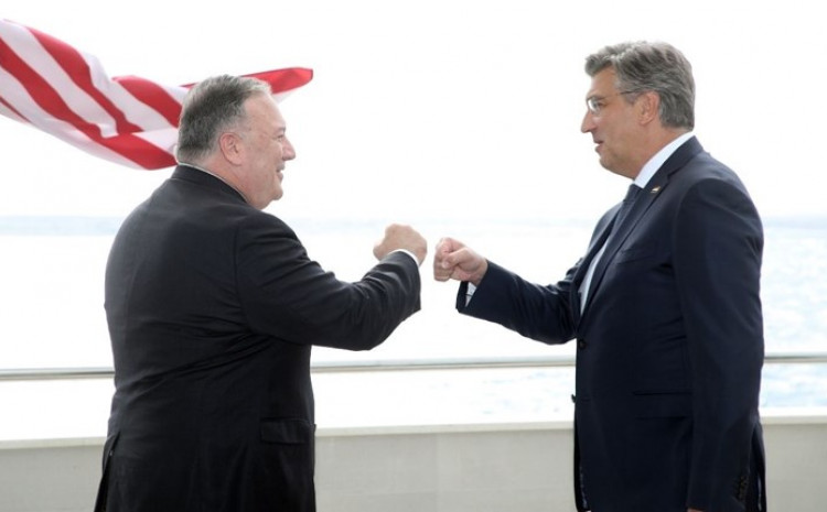 Hrvatska: Pompeo u Dubrovniku obećao rešenje za vizni režim