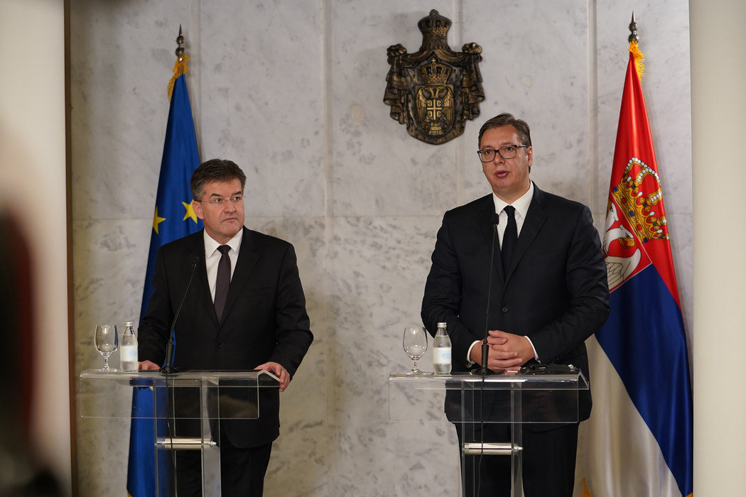 Srbija: Sve što je dogovoreno mora biti i ispunjeno, složili su se Lajčak i Vučić u Beogradu