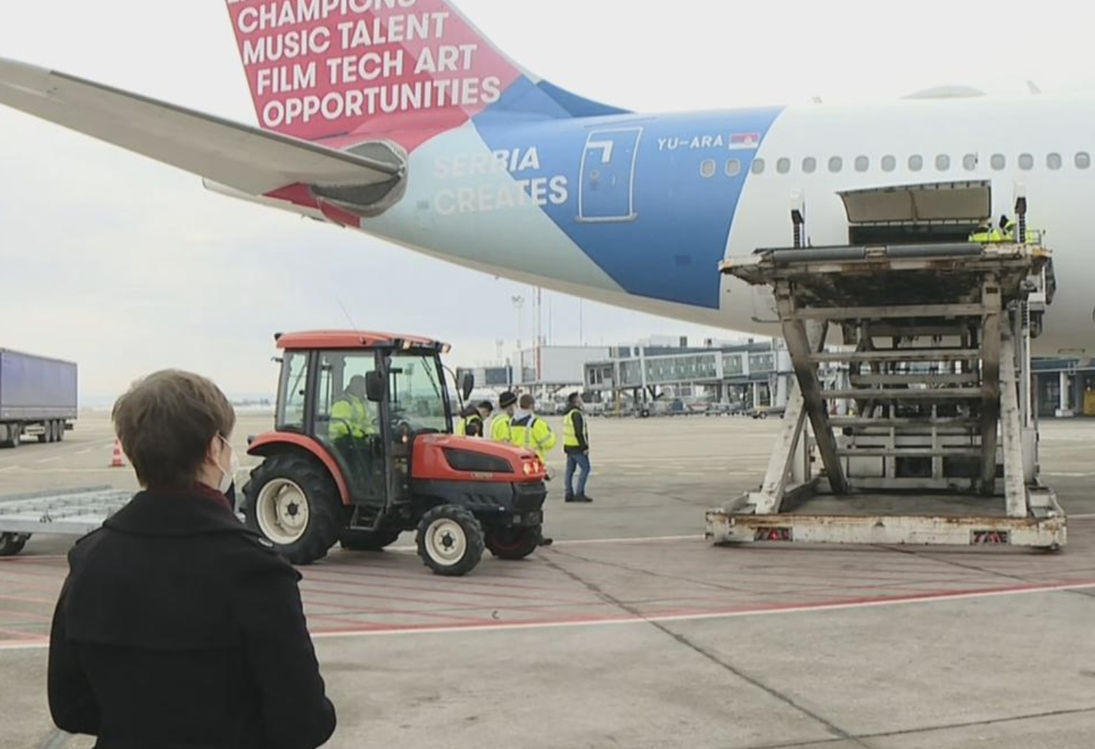 Srbija: Donacija medicinske opreme iz Bahreina za borbu protiv COVID-19 stigla na aerodrom Nikola Tesla