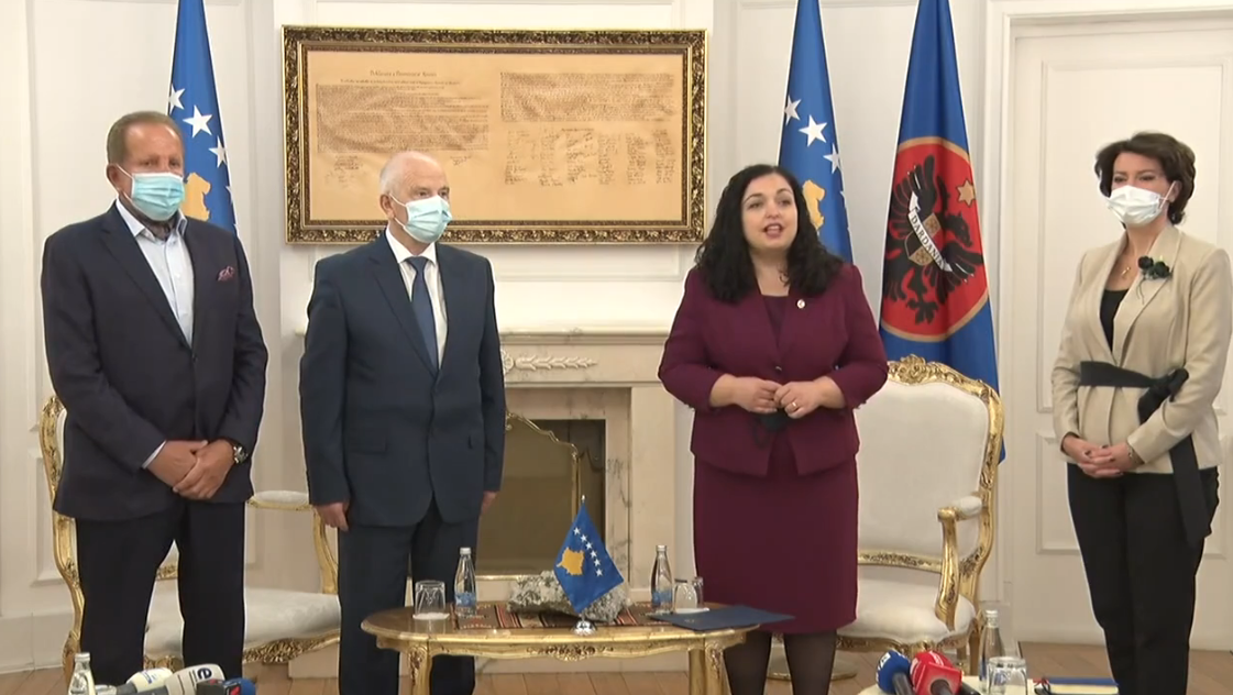 Kosovo: Osmani se sastala sa troje bivših predsednika