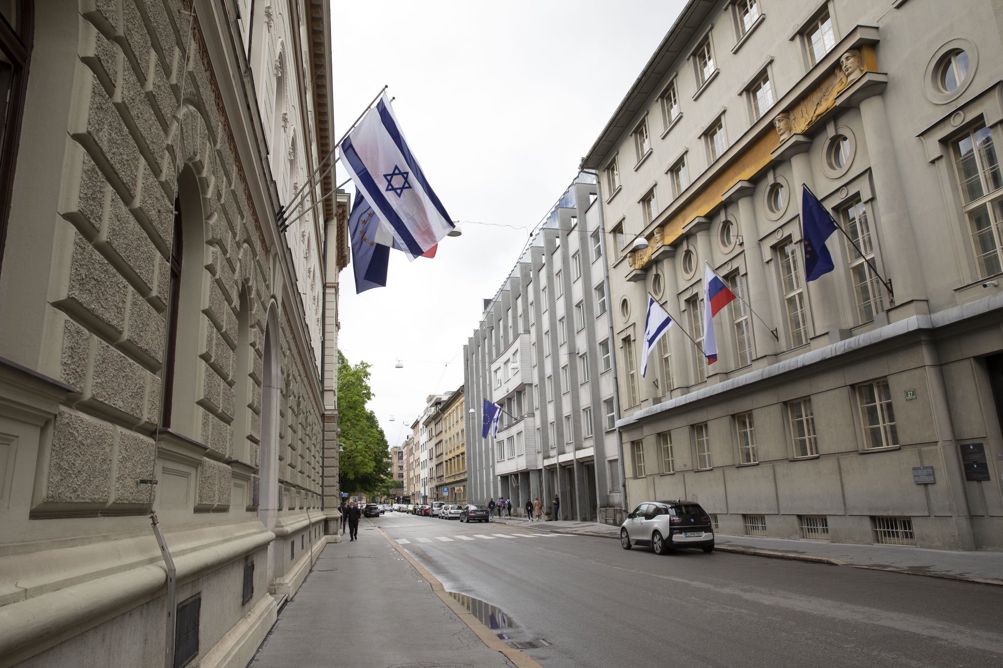 Slovenija: Protesti muslimanske zajednice protiv izraelske zastave na zgradi vlade