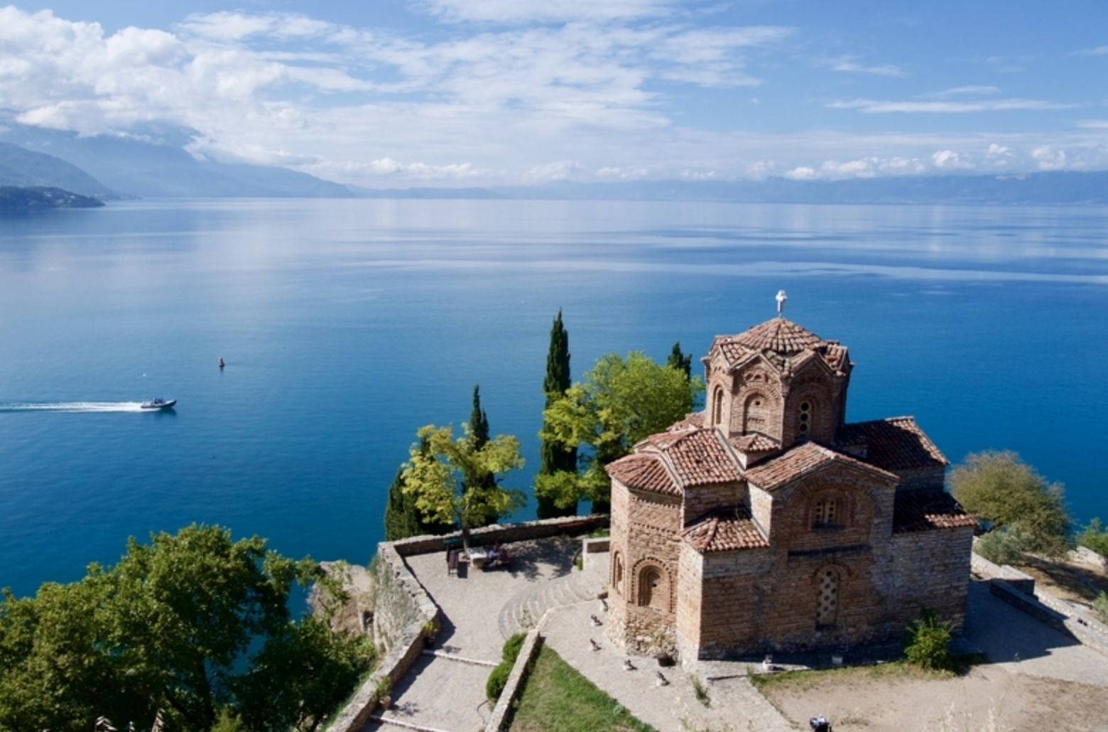 UNESCO predlaže da se Ohridsko jezero savi na listu ugroženih zbog neaktivnosti države