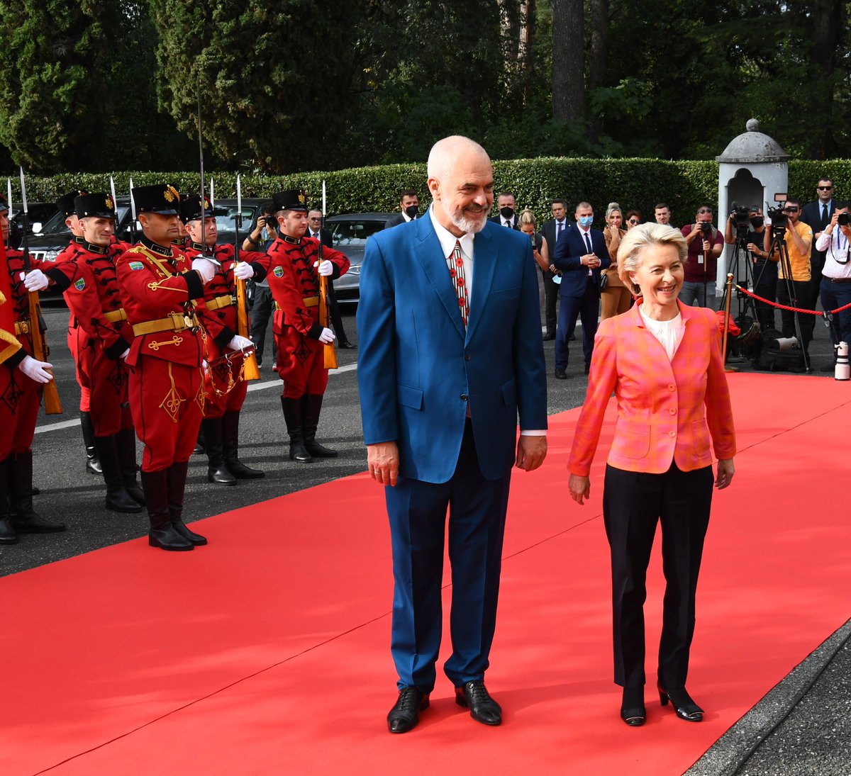 Ursula von der Leyen iz Tirane započela zapadnobalkansku turneju